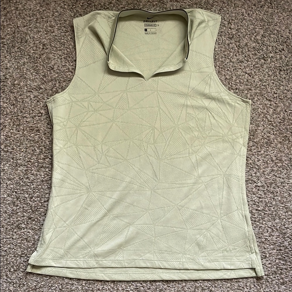Nike Women's Sleeveless Geometric Top
